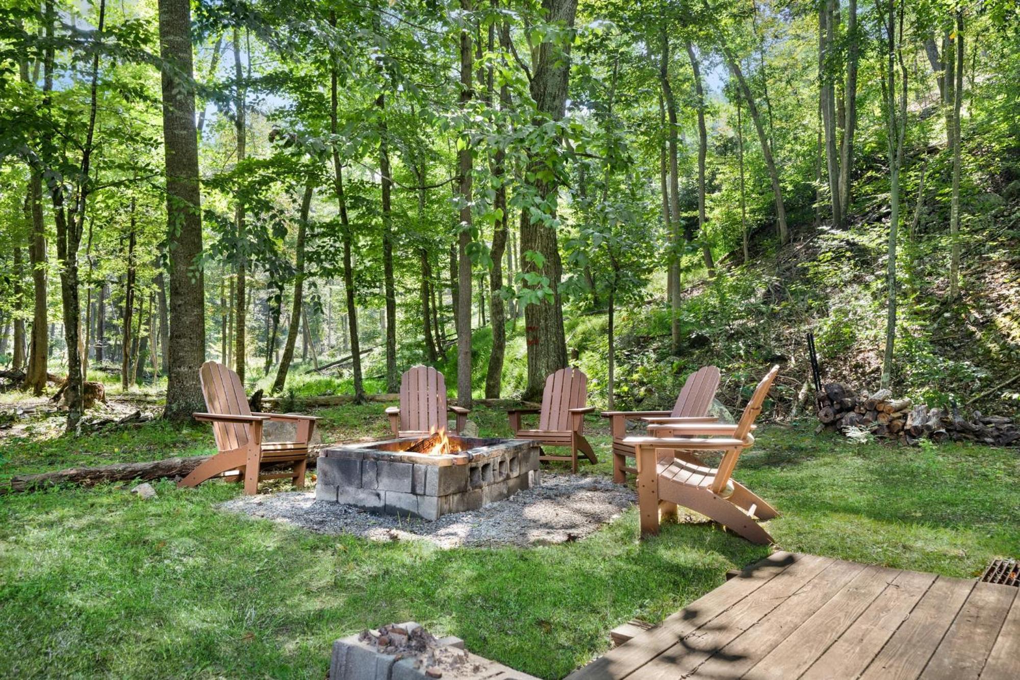 River Access W Hot Tub, Grill, Wifi, & Fire Pit! Lost City Екстериор снимка